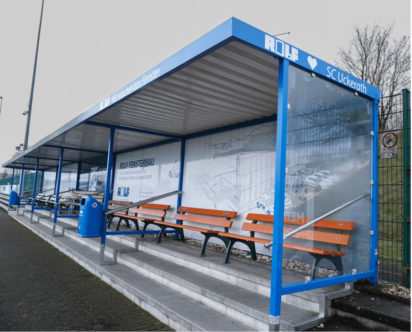 Neue Tribüne & Trikots von ROLF